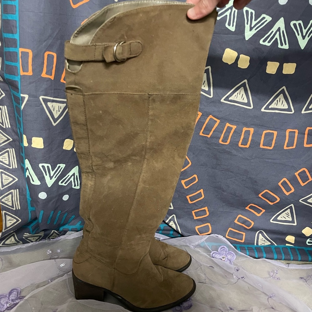 Maurice’s riding boots hardly worn great condition.